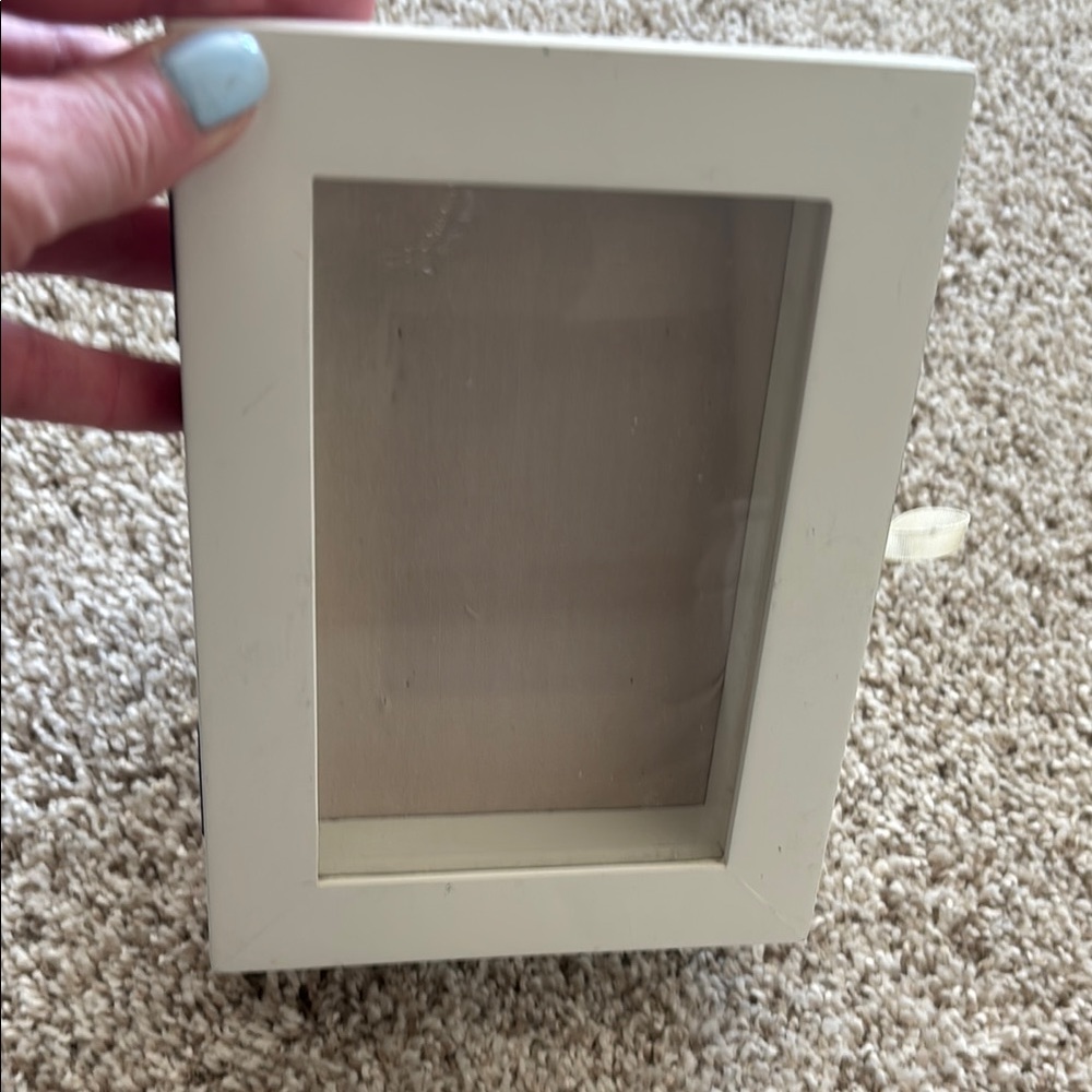 Elegant Cream Photo Frame